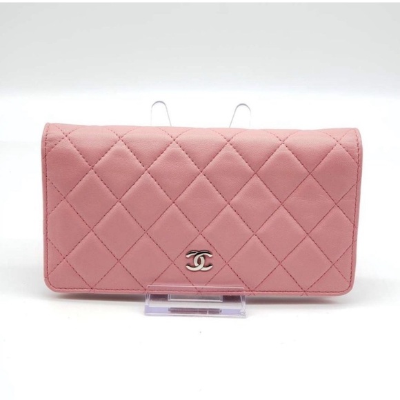CHANEL Pink Quilted Wallet - Picture 2 of 9